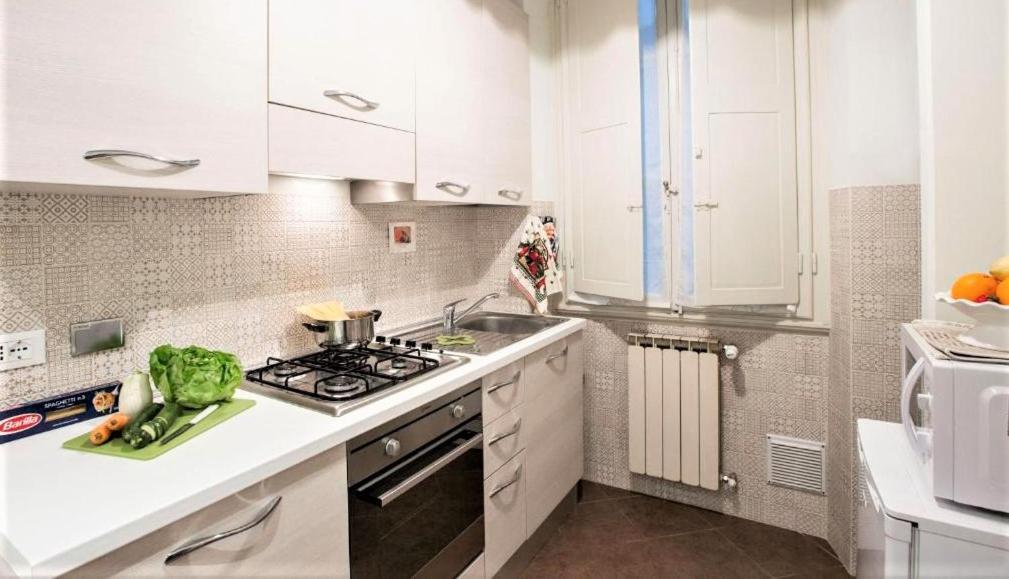 Charming Suite Cavour Heart Of Florenţa Exterior foto