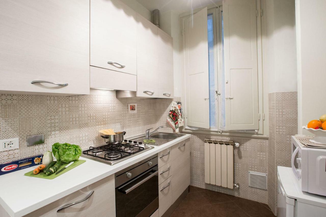 Charming Suite Cavour Heart Of Florenţa Exterior foto