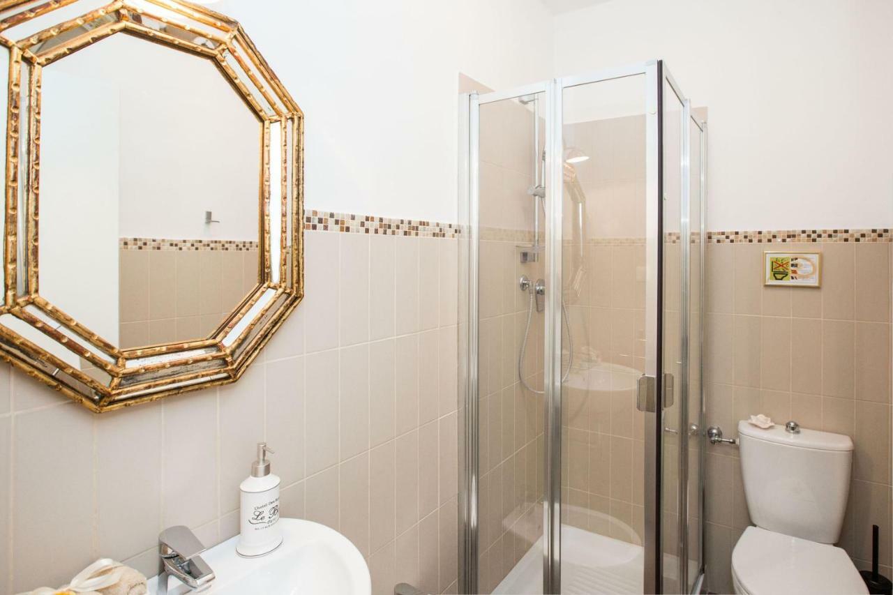 Charming Suite Cavour Heart Of Florenţa Exterior foto