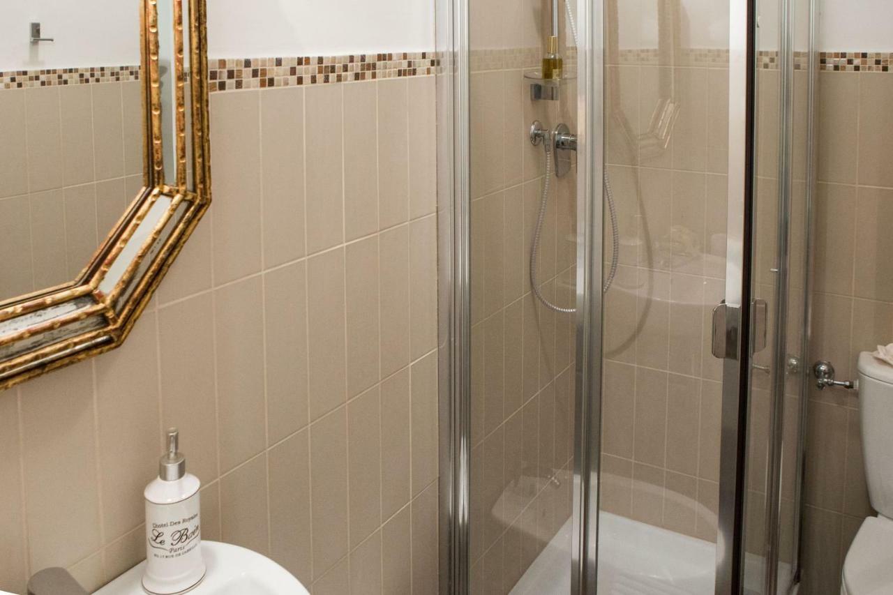 Charming Suite Cavour Heart Of Florenţa Exterior foto