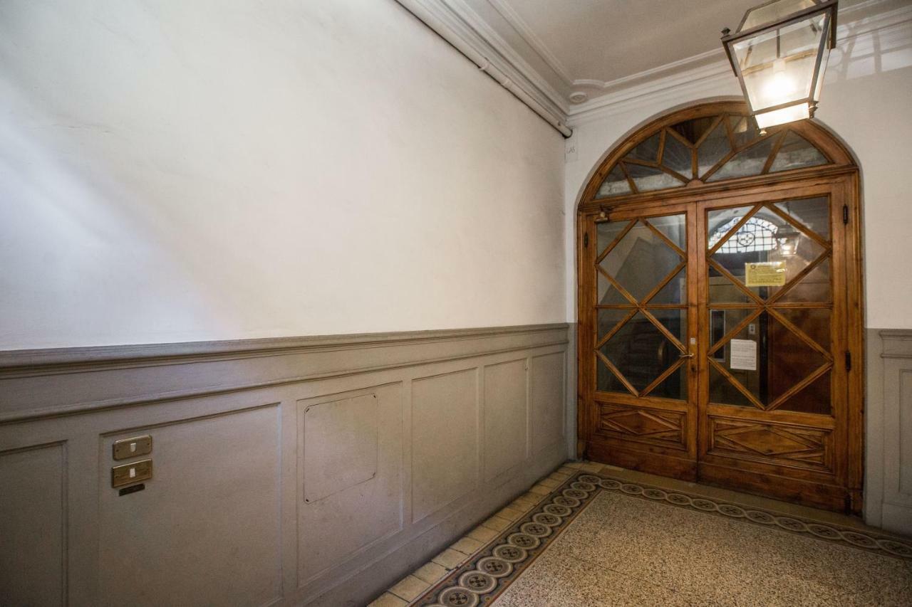 Charming Suite Cavour Heart Of Florenţa Exterior foto